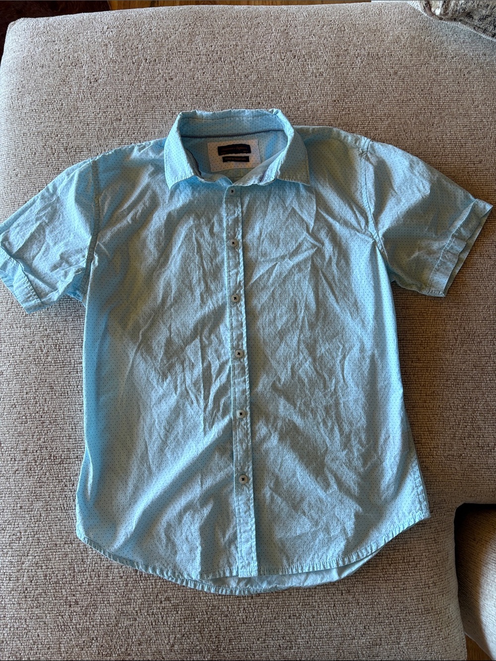 Light Blue Short-Sleeve Button-Up Shirt